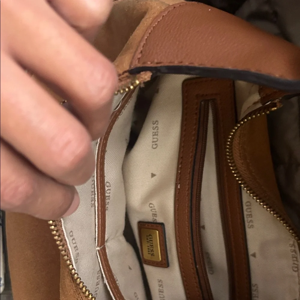 Guess Tan Leather Shoulder Bag - Picture 3 of 7